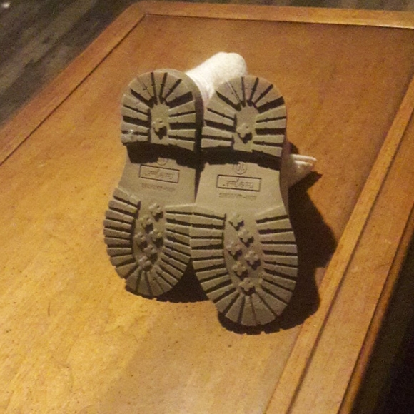 Girls boots - Picture 3 of 5